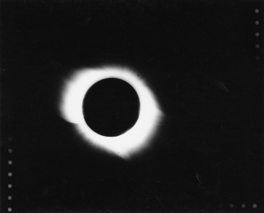 Totale Sonnenfinsternis am 09.07.1945