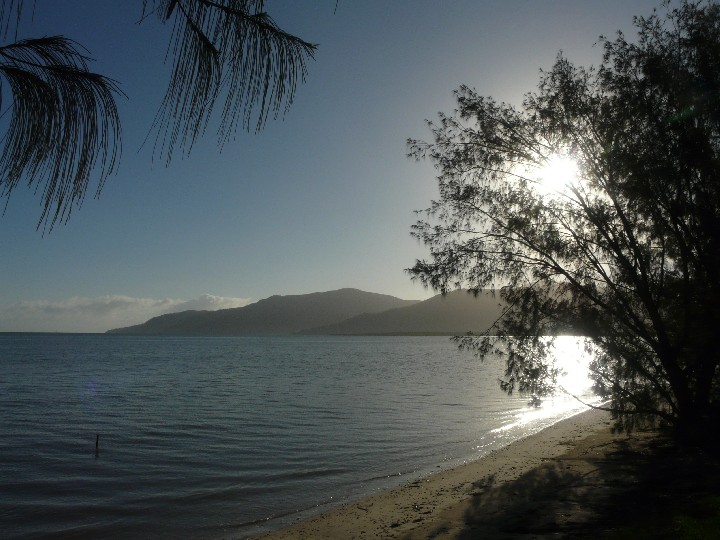 14.11.2009, 06:42 Ortszeit, Esplanade in Cairns